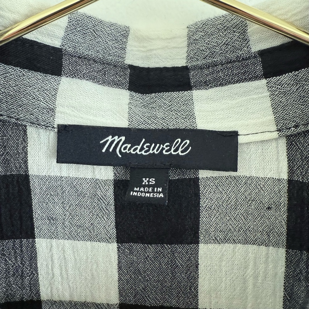 Madewell Black and White Button Down Shirt with Gingham Pattern - Picture 4 of 5